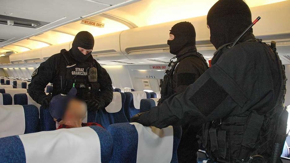 Pobił żonę na pokładzie samolotu