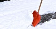 Lębork: Miasto walczy z gołoledzią. Sprzęt z solą i piaskiem wyjechał na chodniki