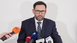 "Nikt nie rozdaje pieniędzy na piękne oczy". Ekspert odpowiada Obajtkowi