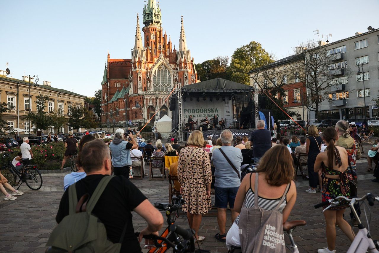 Kraków: Tak witają jesień w Podgórzu. Tłumy krakowian na Podgórskiej Jesieni Kulturalnej