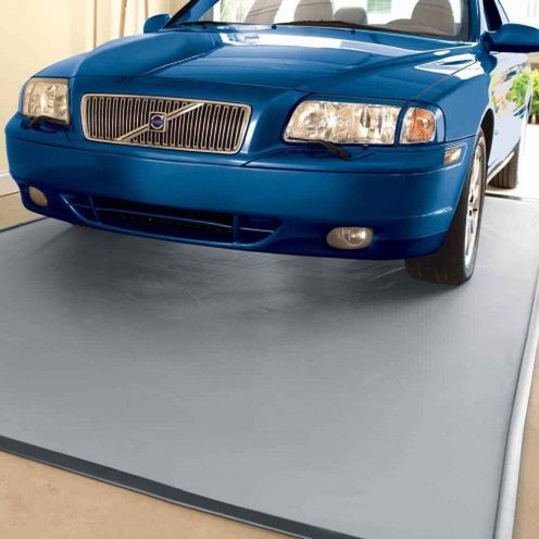 Mata garażowa - dywan dla samochodu?