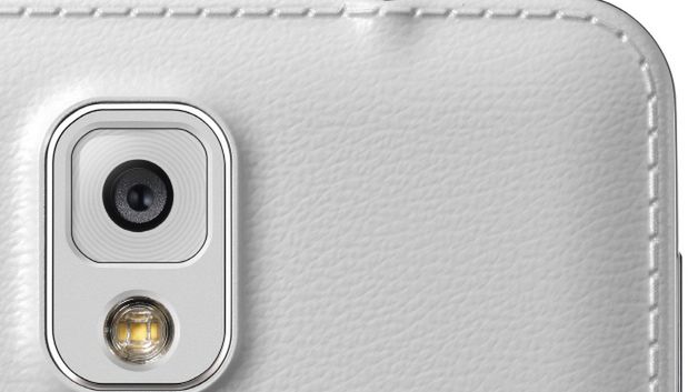 Glory 3X Pro pozuje do zdjęć. Huawei też stawia na "skórę" 1