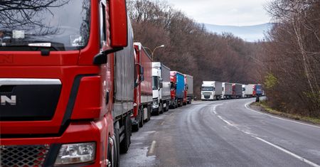 Korki na granicach. ITD tłumaczy, jak mają się zachować Polacy