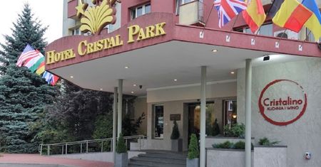 Goście podrzucali w hotelu robaki. Zapadł wyrok