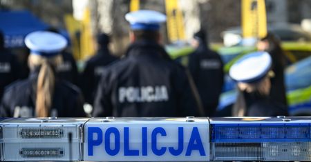 Auto uderzyło w bariery na ekspresówce. Korek miał kilka kilometrów długości