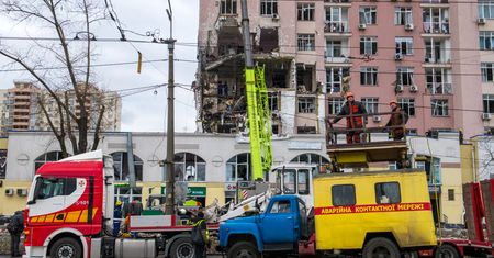 Kindżały i Shahedy. Blisko 500 dronów i 40 rakiet