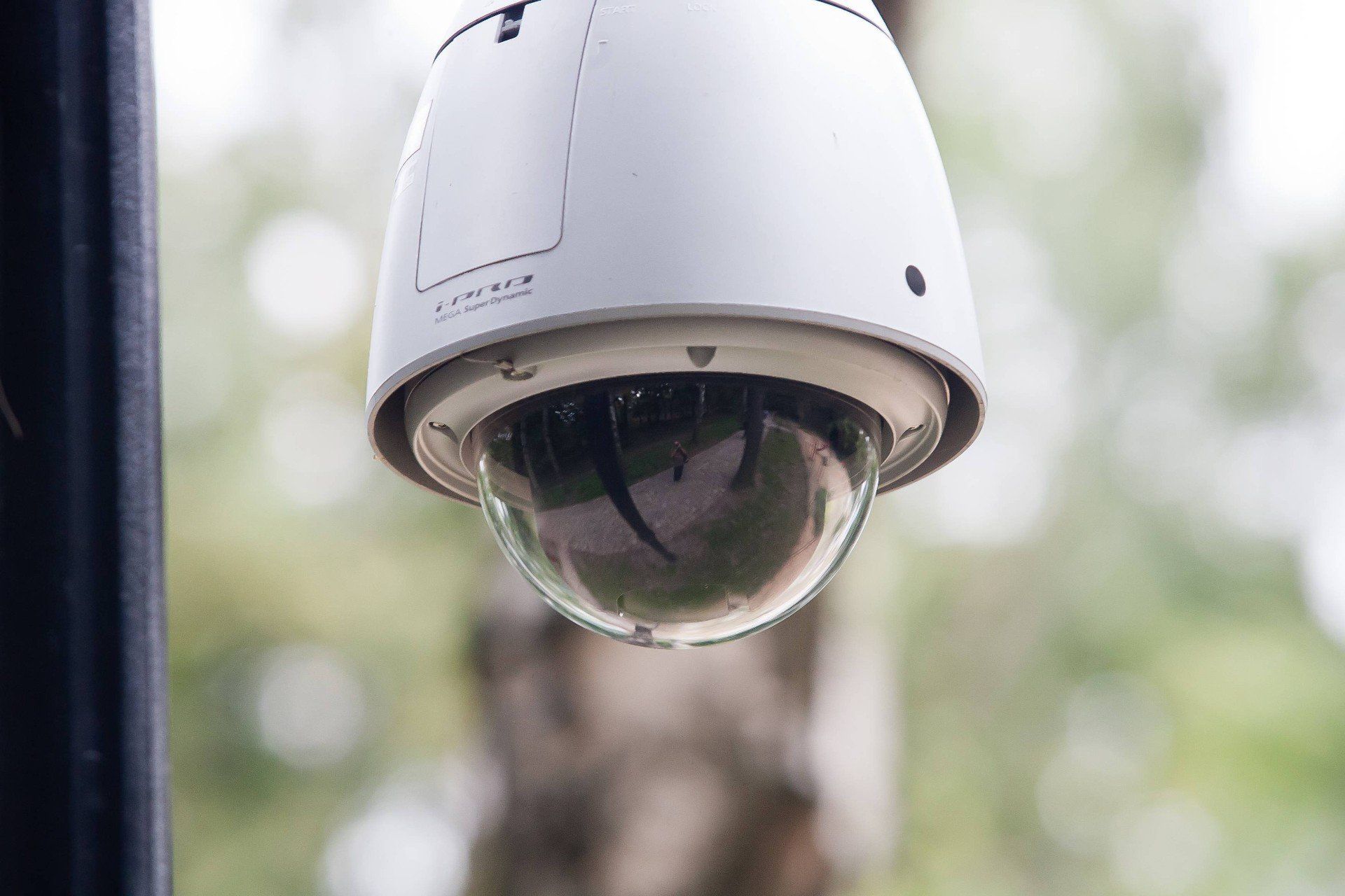 25.07.2013 WALBRZYCH PARK CENTRALNY IMIENIA SOBIESKIEGO W WALBRZYCHU PARK ZIELEN PRZESTRZEN PARKOWA TERENY ZIELONE REWITALIZACJA PARKU MONITORING KAMERA DARIUSZ GDESZ/GAZETA WROCLAWSKA..