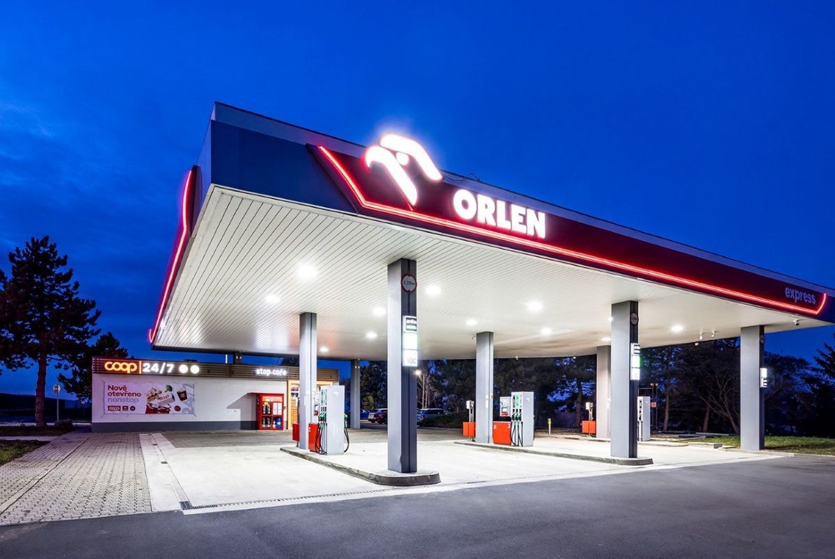 Orlen uruchomił w Czechach pierwszy samoobsługowy sklep. W zakupach pomaga awatar