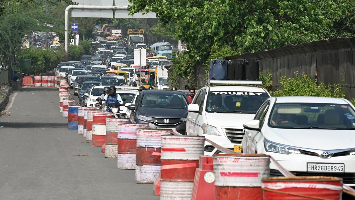 NEW DELHI, INDIA  APRIL 1: Massive traffic jam seen as workers conduct repair work over Chirag Delhi flyover after half of its one lane from IIT towards Kalkaji gets closed for the movement of general traffic, on April 1, 2023 in New Delhi, India. (Photo by Sanjeev Verma/Hindustan Times via Getty Images)