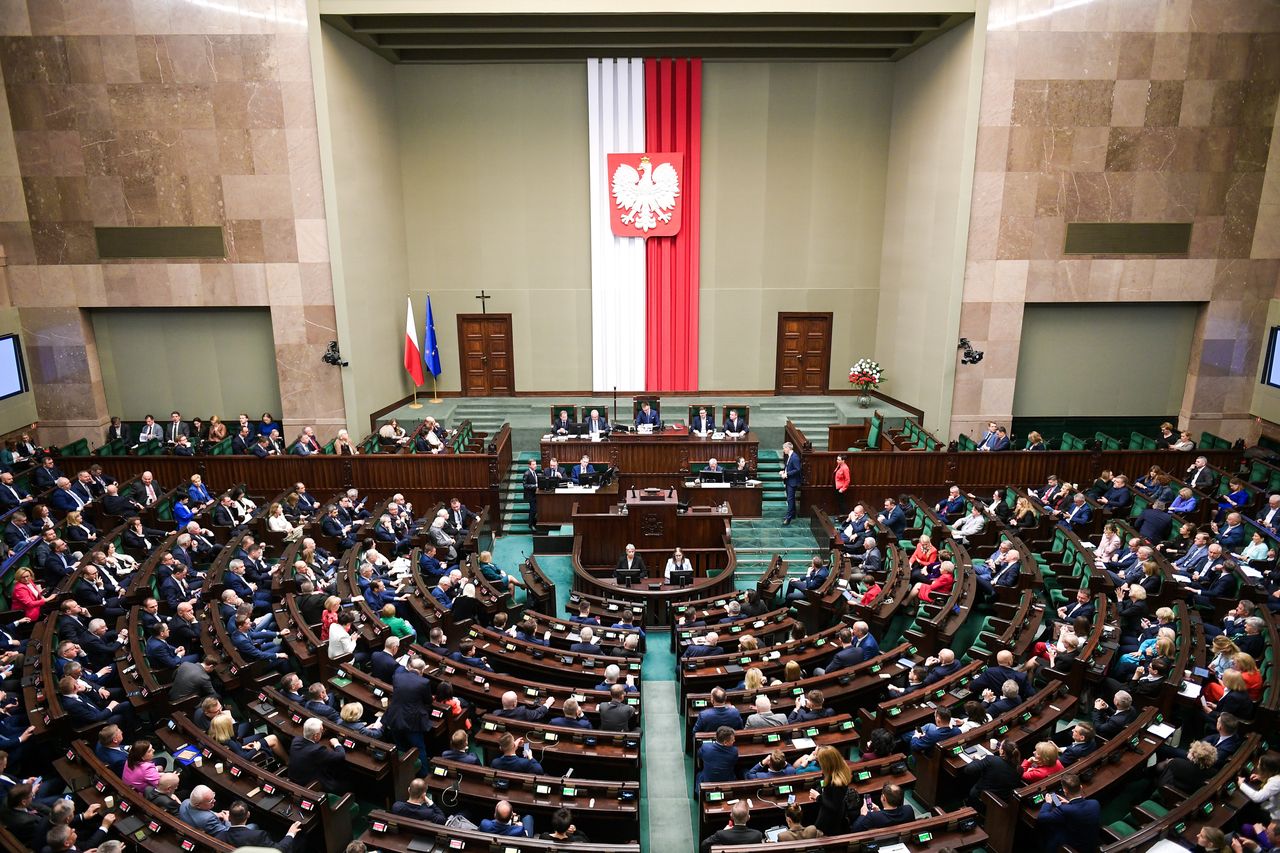 Sejm. Harmonogram obrad 25 kwietnia. Co wydarzy się dziś na Sali Plenarnej?