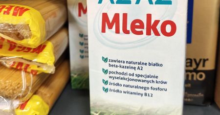 Wygląda jak nowość, ale to mleko znane w Polsce od ponad roku. Dietetyk wyjaśnia, o co chodzi z A2A2