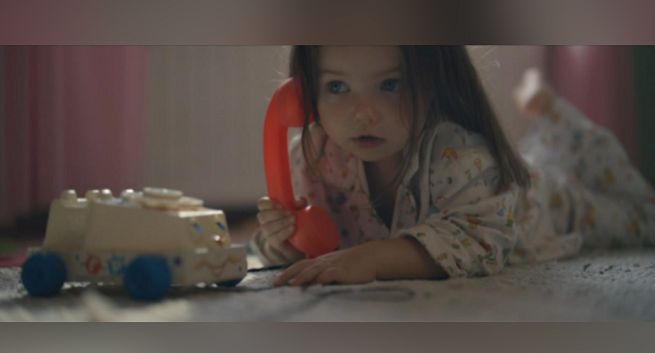 Orange w nowej kampanii namawia, by dać drugie życie starym telefonom (wideo)