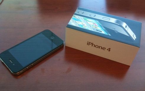 Rozpakowanie iPhone’a 4 [wideo] 1