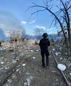 "Ulica zniszczona jednym ciosem". Rosjanie użyli zmodyfikowanej bomby [RELACJA NA ŻYWO]