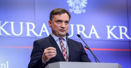 Ziobro broni Rydzyka. "Nękanie i inwigilacje rodem z reżimu Łukaszenki"