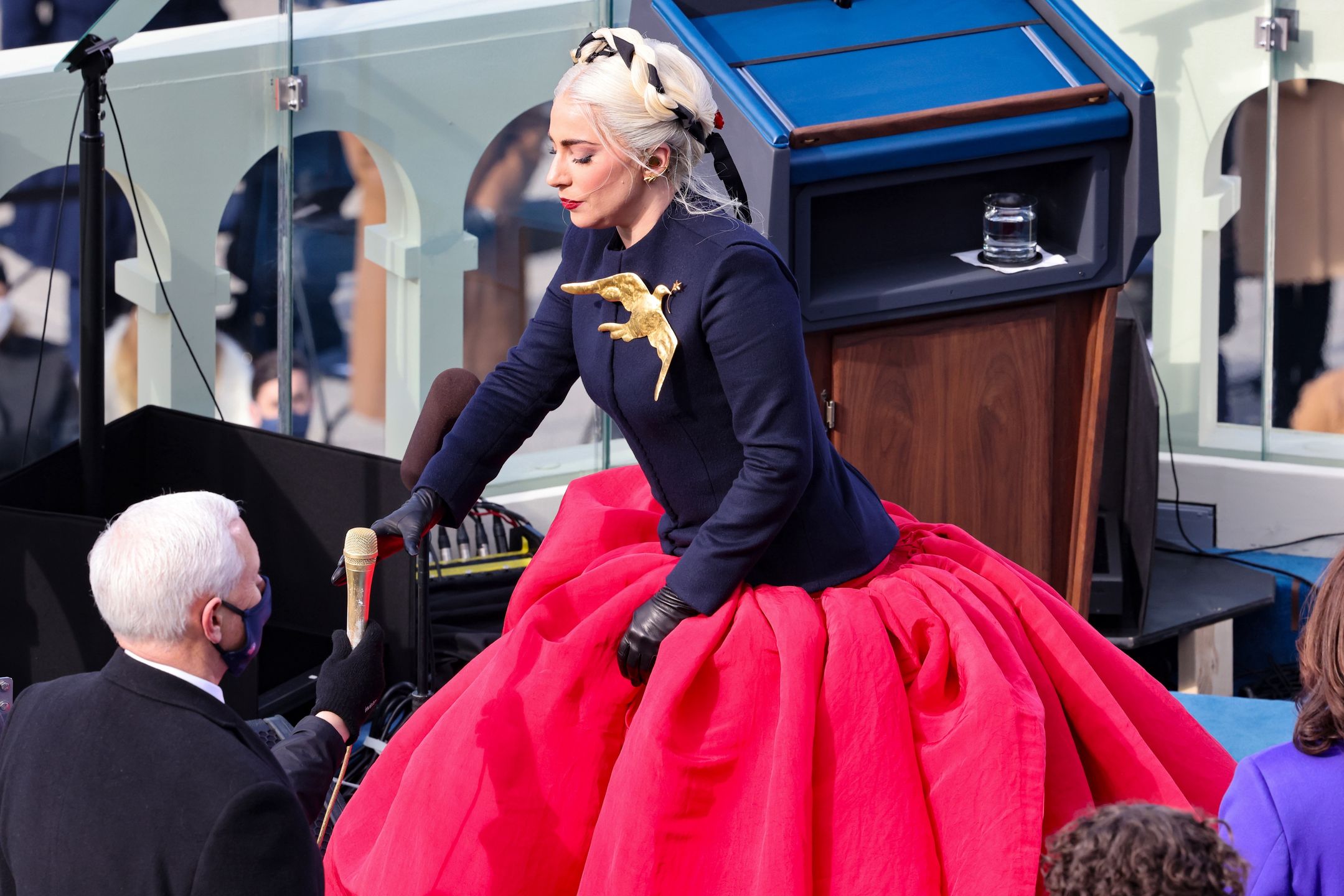 Lady Gaga śpiewa hymn USA na zaprzysiężeniu nowego prezydenta, Joe Bidena