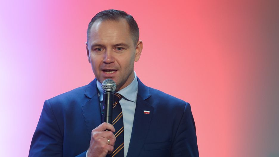 Racibórz, 27.11.2024. Prezes Instytutu Pamięci Narodowej, kandydat Komitetu Obywatelskiego w wyborach prezydenckich, popierany przez Prawo i Sprawiedliwość, Karol Nawrocki podczas wizyty w Zamku Piastowskim w Raciborzu, 27 bm. (ad) PAP/Michał Meissner