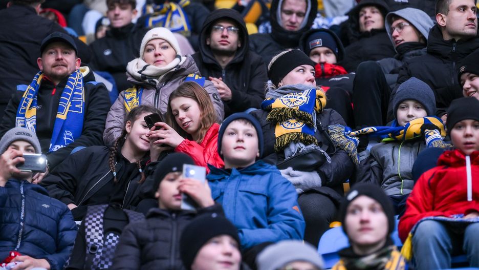 Kibice na meczu Arki Gdynia z Rakowem Częstochowa