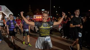 Białystok: W Nocnej Piątce pobiegło 1,5 tysiąca zawodników