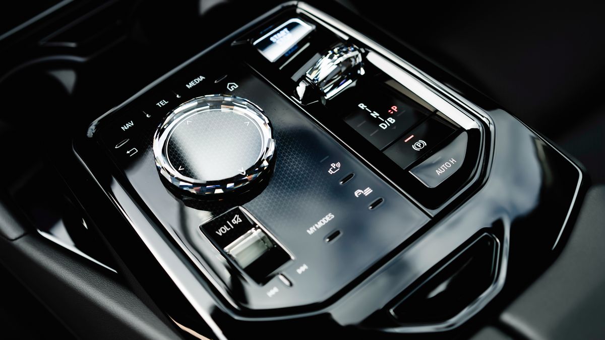 Takie konsole produkuje firma Preh