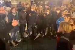 Strajk Kobiet. Ksiądz w Katowicach wyszedł do ludzi. Zaskoczył ich deklaracją