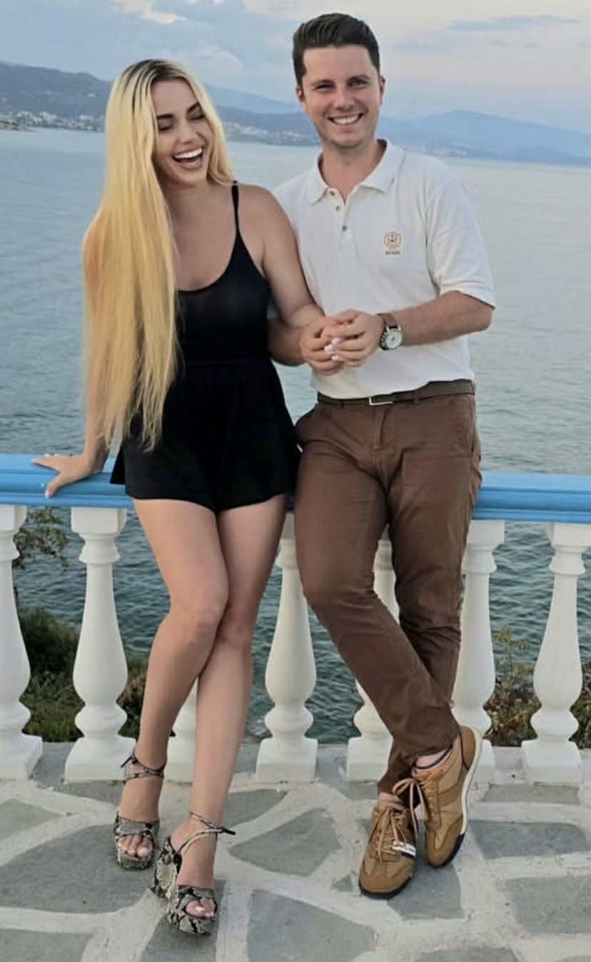 Wspólne zdjęcie Marianny Schreiber i Piotra Korczarowskiego