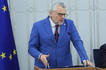 Majątek senatora Lenza. Dom za milion i 342 zł na koncie