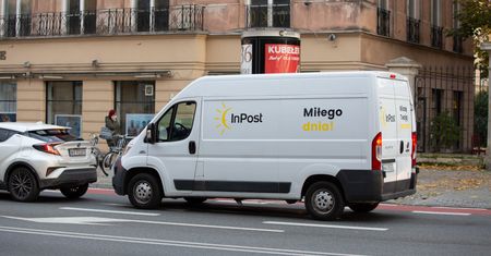 Spadły zyski InPostu. Spółka zapowiada dwucyfrową podwyżkę cen usług dla Allegro
