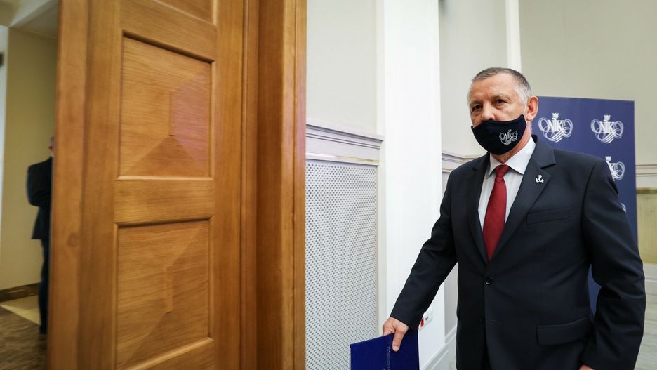 Marian Banaś złożył zawiadomienie do prokuratury na Jarosława Kaczyńskiego