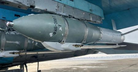Pokazali nową bombę. Będą ją zrzucać z Su-34