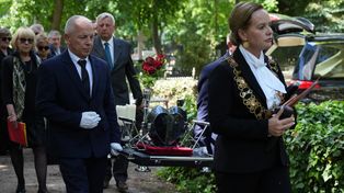 Toruń:  Były wojewoda pożegnany na cmentarzu św. Jerzego