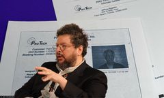 Profesor Yale w aktach Epsteina. Polecał studentkę