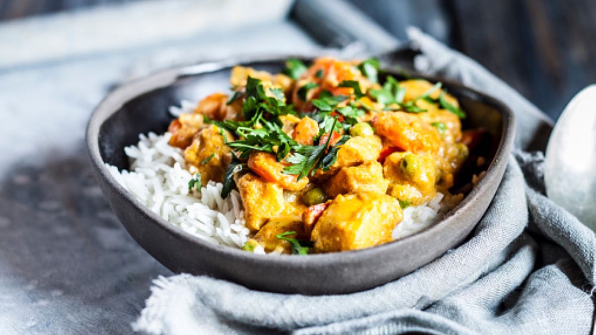 Przepis na curry z dynią i kurczakiem z pewnością przypadnie ci do gustu 