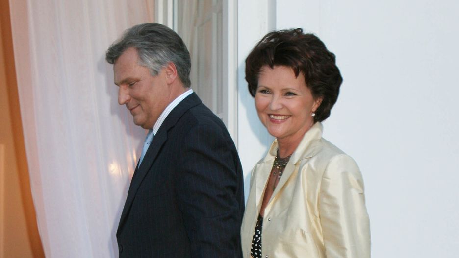 Jolanta Kwaśniewska z mężem Aleksandrem w 2005 roku podczas spotkania z księżną Mette-Marit i księciem Haakonem