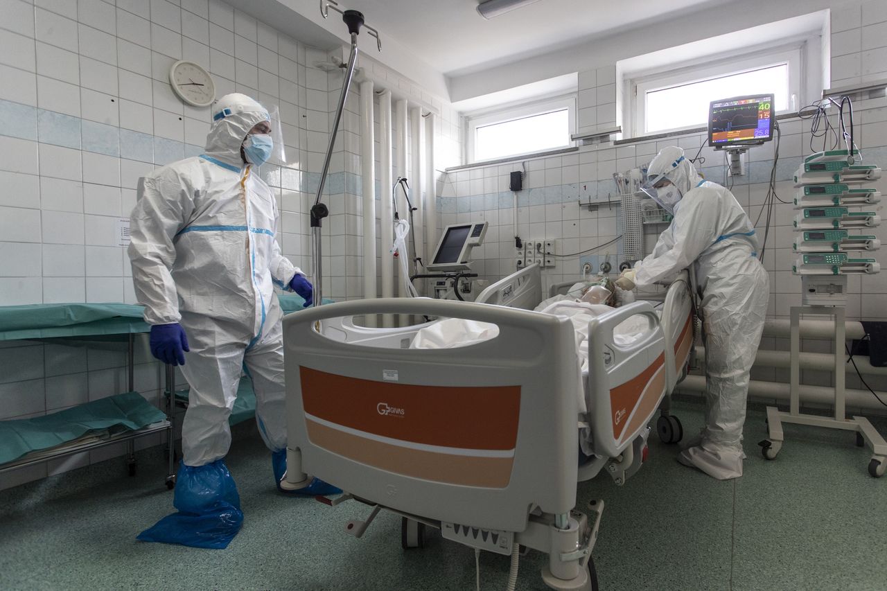 Koronawirus w Polsce. Rośnie liczba pacjentów w szpitalach