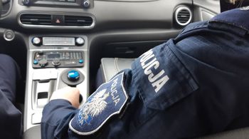 Warszawa: To miała być zwykła kontrola. 23-latek wpadł na Mokotowie