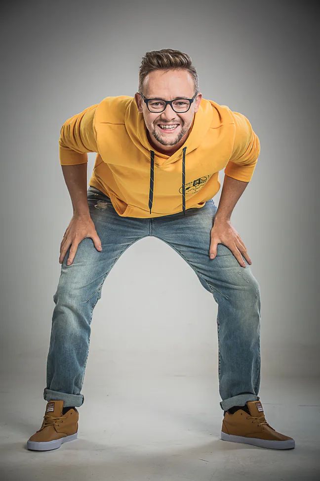 Michał Sobkowski. Głos, który rozświetla eter Radia ESKA