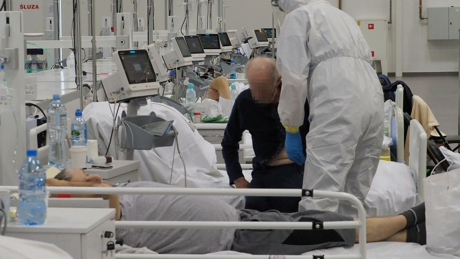 To może być już początek końca IV fali. Według ekspertów ICM wkrótce zobaczymy spadki danych o zakażeniach