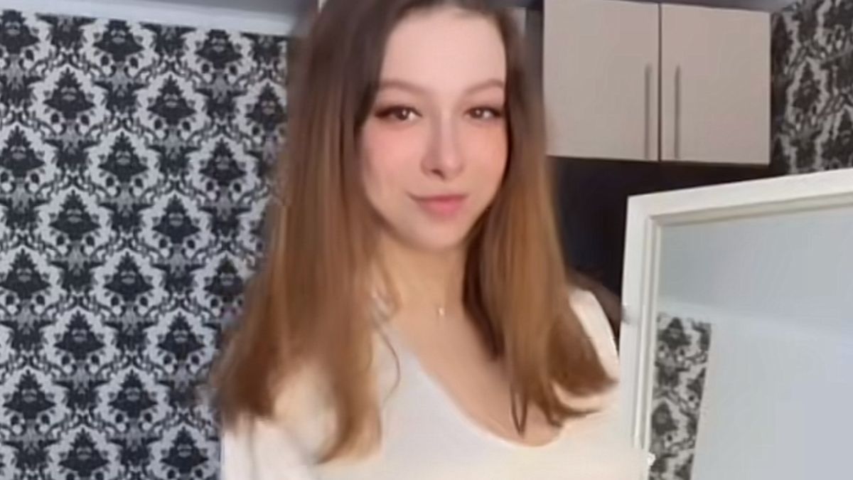Tiktokerka zrezygnowała z noszenia stanika