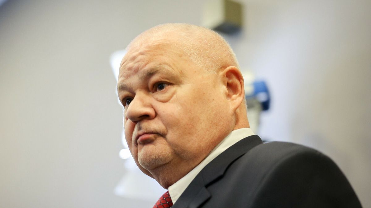 Adam Glapiński, szef Narodowego Banku Polskiego, znów oferuje pomoc rządowi.