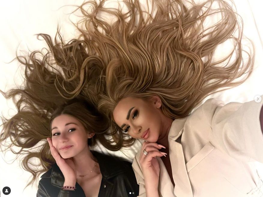 Izabela Macudzińska z córką