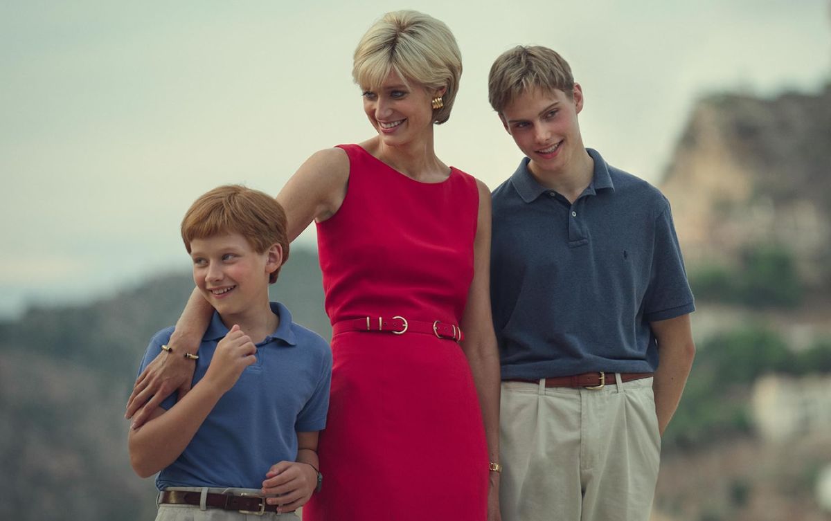 Serialowa Diana z synami w szóstym sezonie "The Crown"