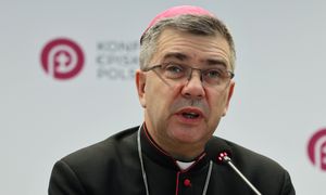 Biskup o zmianach religii w szkołach. "Czy to jest sprawiedliwe?"