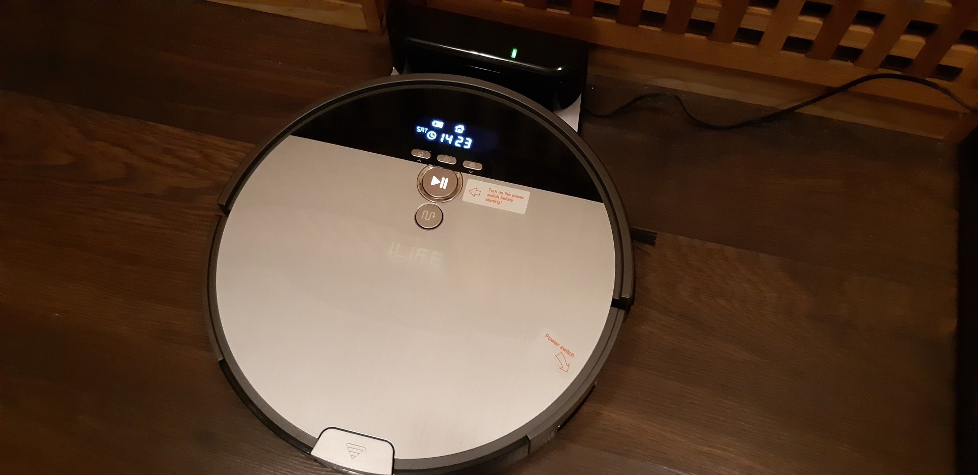 iLife V8S, robot sprzątający w konfrontacji z czteroosobową rodziną i dwoma psami 3