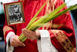 Niedziela Palmowa w Szydłowcu. Procesja z Chrystusem na osiołku