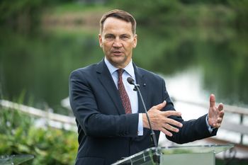 Sikorski odpowiada na zarzuty Kaczyńskiego. "Boże, jakie to wredne i głupie"