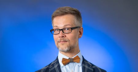Jacek Dehnel o Kaziku Staszewskim: "człowiek, który wie, gdzie stoją konfitury i zawsze się ustawia frontem do słoika"