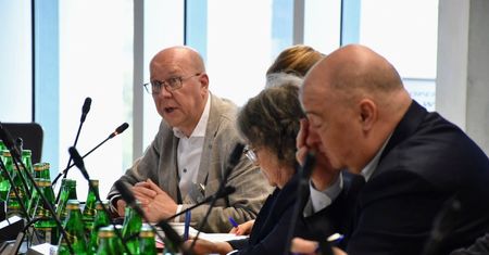 Adam Kalbarczyk traci stanowisko w ORPEG. Ekspert edukacyjny i autor podręczników odwołany