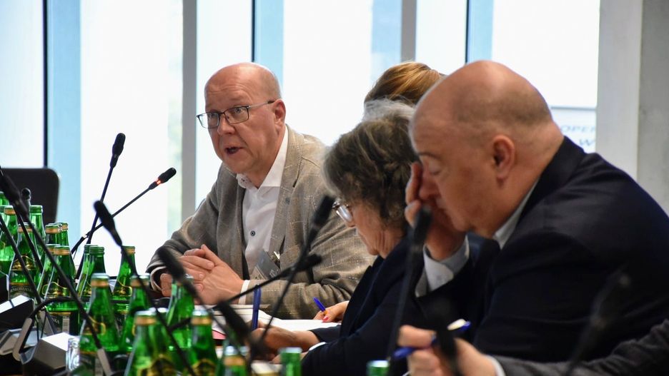 Autor podręczników i ekspert edukacyjny odwołany ze stanowiska