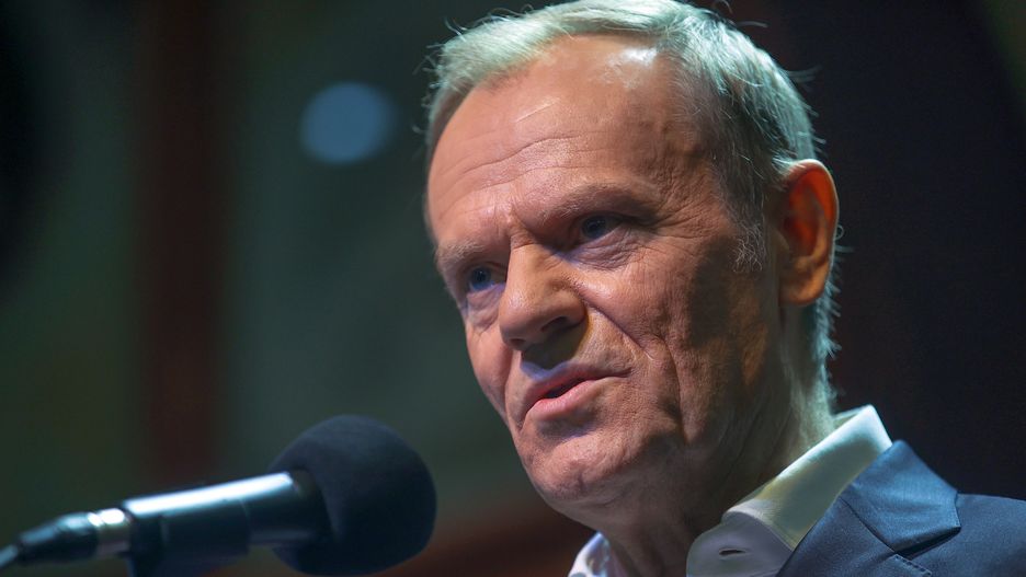 Donald Tusk uważa, że sprzedaż części aktywów Lotosu, jest największą aferą XXI wieku w Polsce 